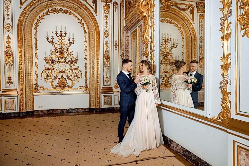 Свадебная фотосессия в Доме Архитектора (Особняк Половцова) в Астане Свадебная фотосессия в Доме Архитектора (Особняк Половцова). Свадебный фотограф астана